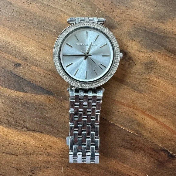 Michael Kors Watch - Picture 3 of 3